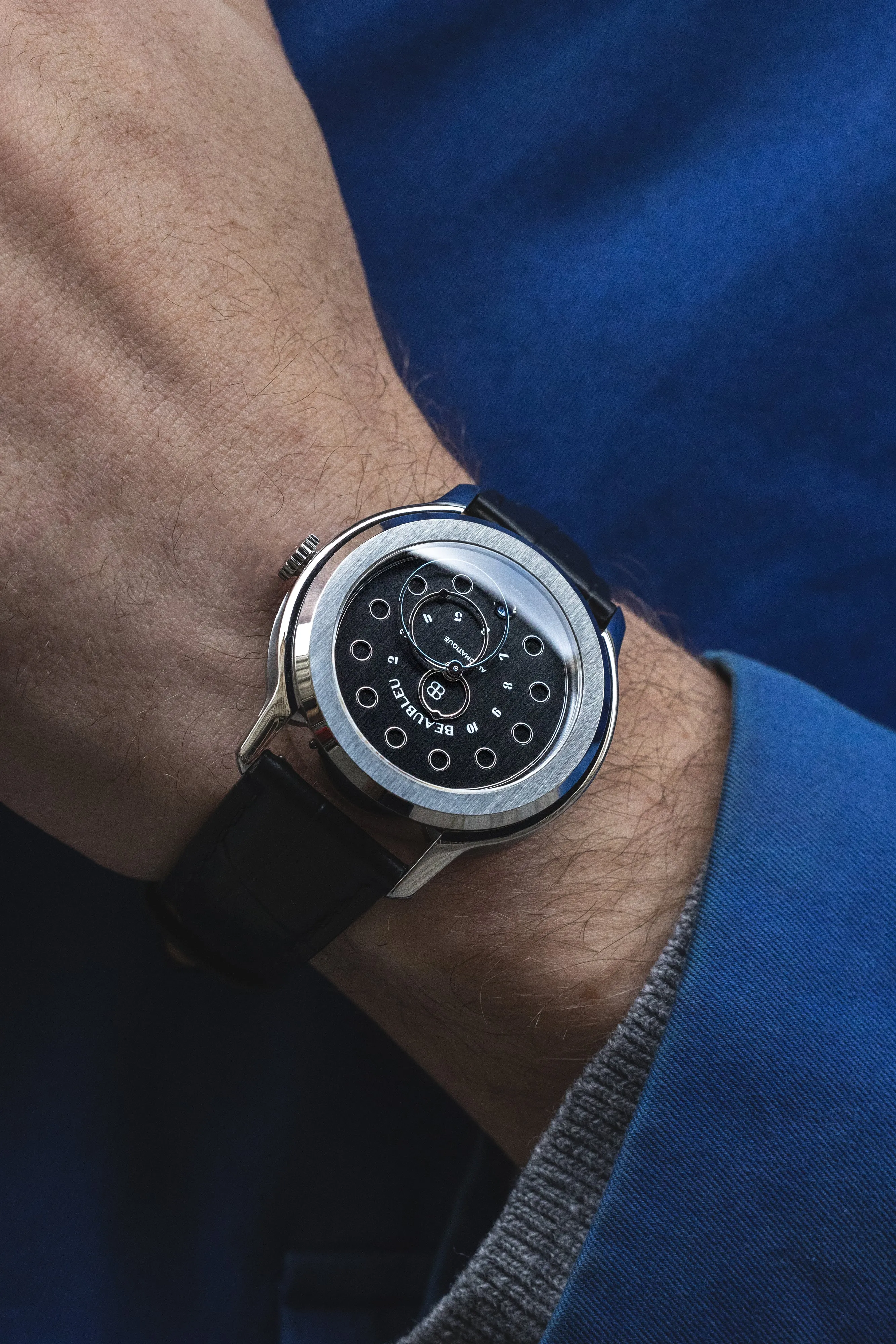BEAUBLEU Vitruve Date Black