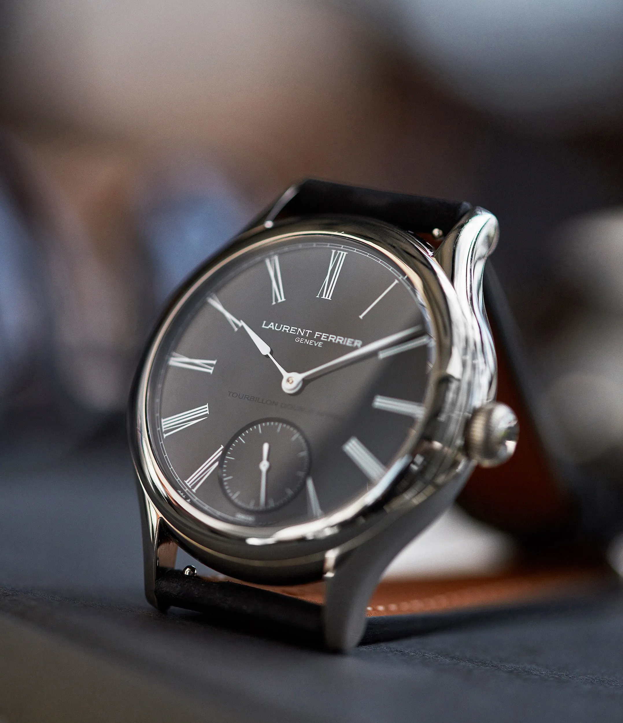 Galet Classic Tourbillon | White Gold