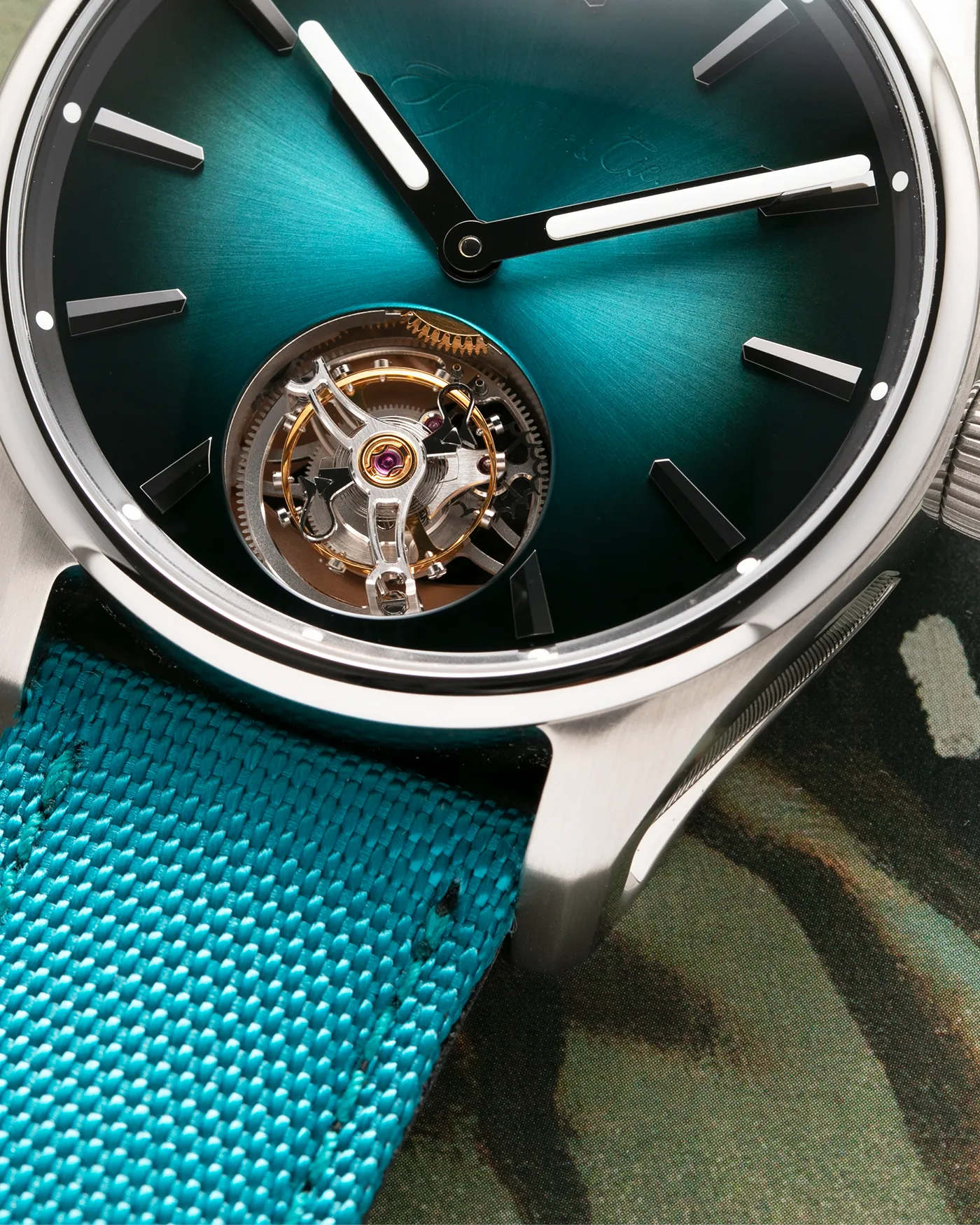 H.Moser & Cie Pioneer Tourbillon Blue Lagoon 'Mega Cool'