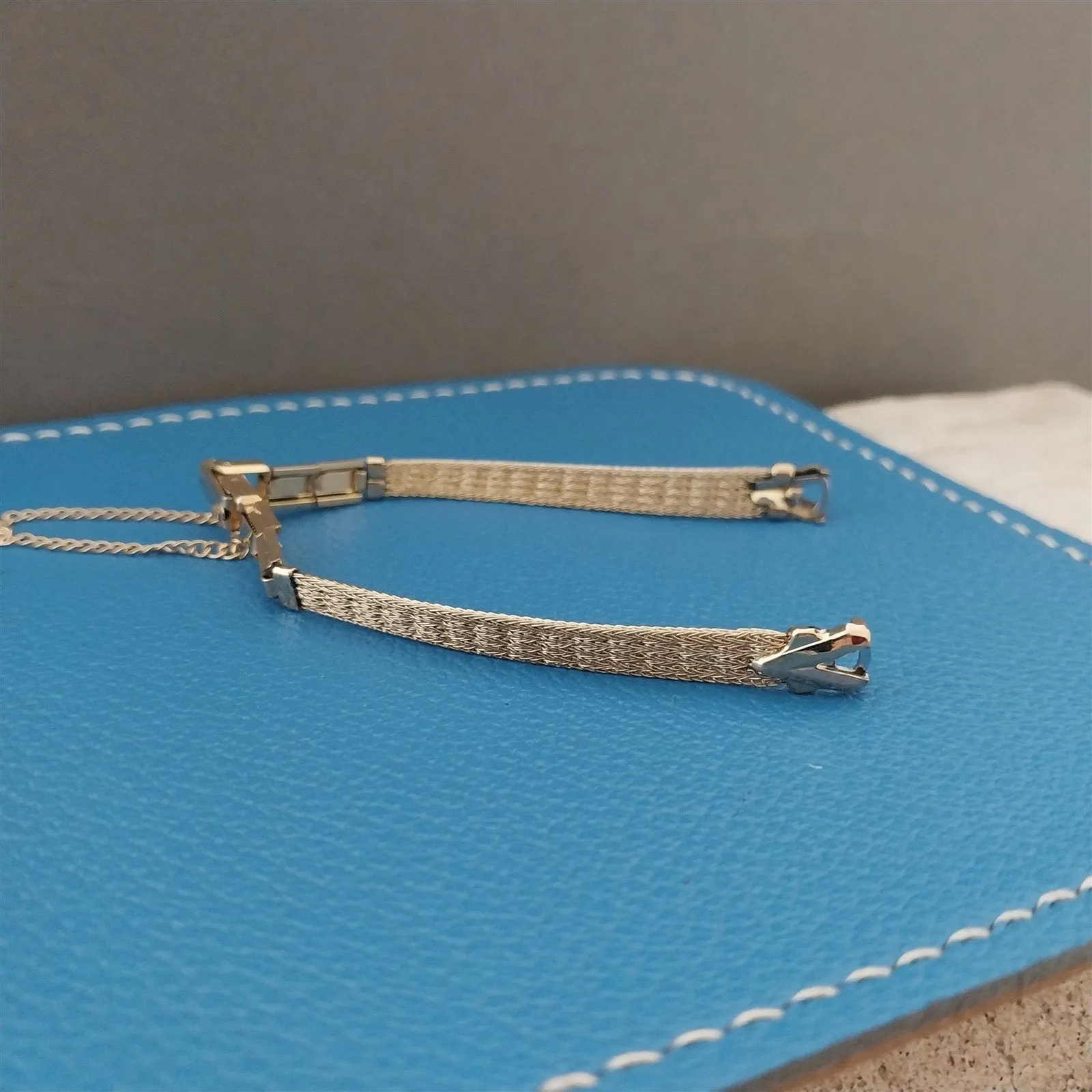 Vintage Kreisler 10K Yellow Gold-Filled Ladies Mesh Unused 1960s Watch Band